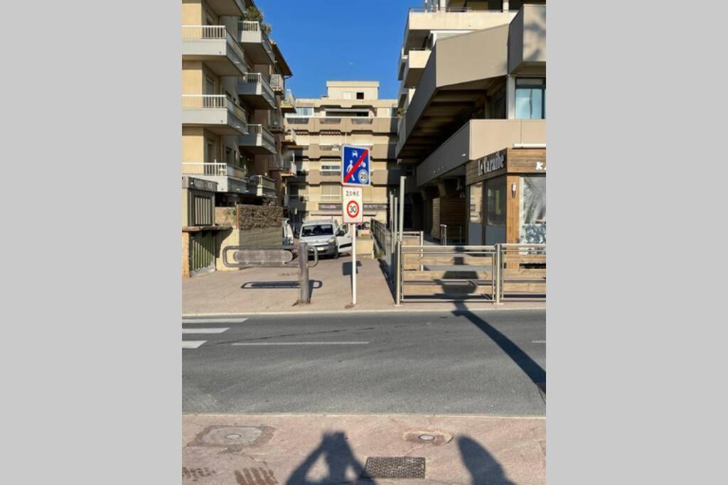 Appartement front de mer 38m2. 6pers Canet-en-Roussillon Extérieur photo